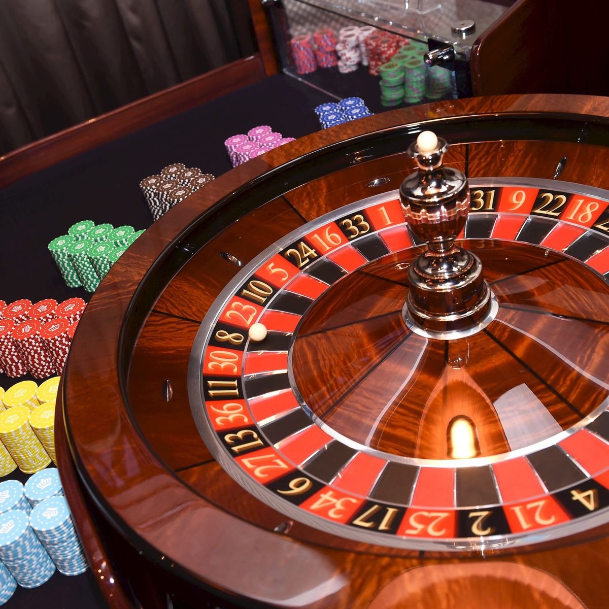 Bravenlyxion – restaurant en casino in Helsinki
